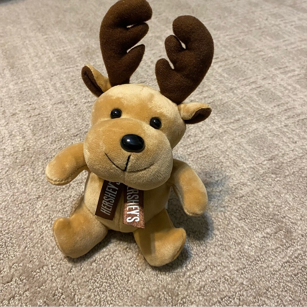 {Hershey's} Plush Stuffed Animal